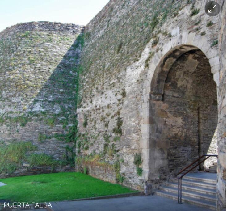 Atico Isabel, Diseno Y Calidez Junto A La Muralla Romana Луго Екстер'єр фото